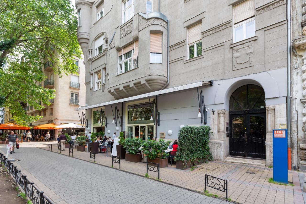 Luxurious Central Apartment In Liszt Ferenc Square Boedapest Buitenkant foto