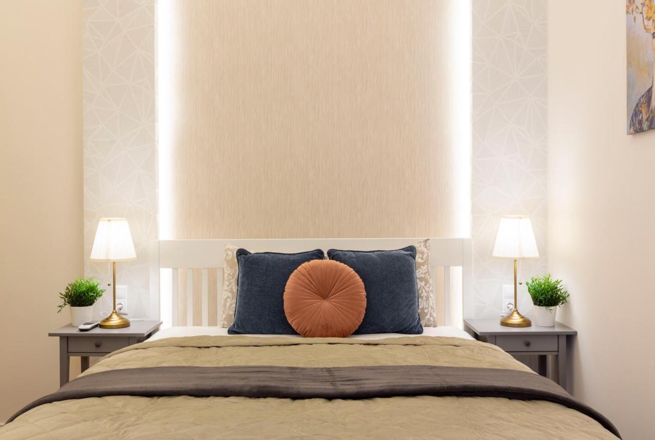 Luxurious Central Apartment In Liszt Ferenc Square Boedapest Buitenkant foto